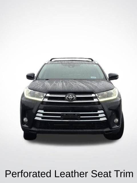 2018 Toyota Highlander Base