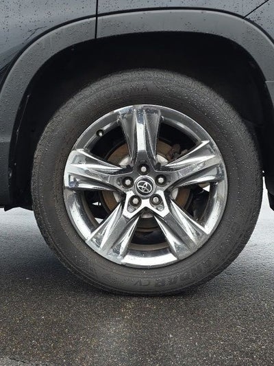 2018 Toyota Highlander Base