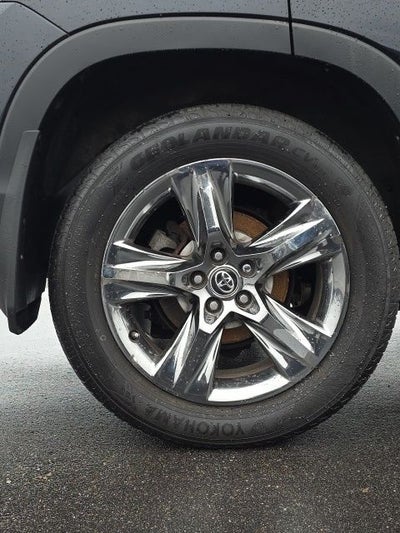 2018 Toyota Highlander Base