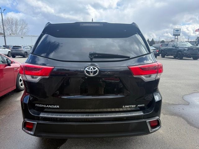 2018 Toyota Highlander Base