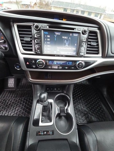 2018 Toyota Highlander Base