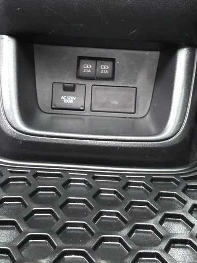 2018 Toyota Highlander Base