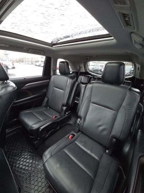 2018 Toyota Highlander Base