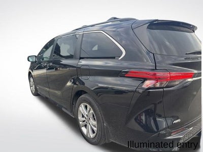 2021 Toyota Sienna LE