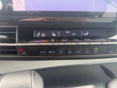 2021 Toyota Sienna LE