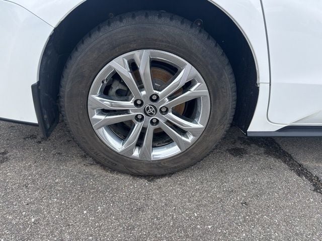 2021 Toyota Sienna LE