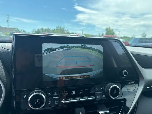 2023 Toyota Highlander Hybrid XLE