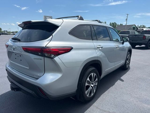 2023 Toyota Highlander Hybrid XLE