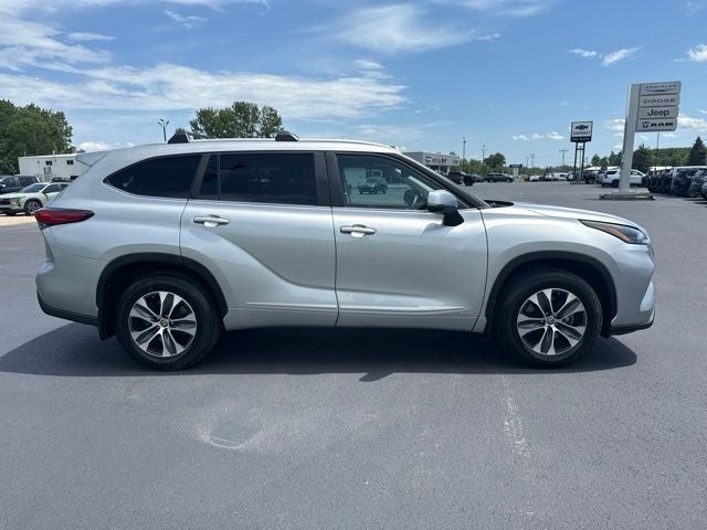 2023 Toyota Highlander Hybrid XLE