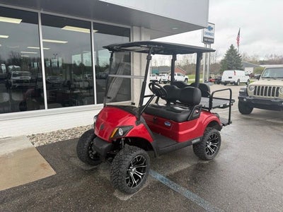 2022 Yamaha Golf Cart GAS LIFTED