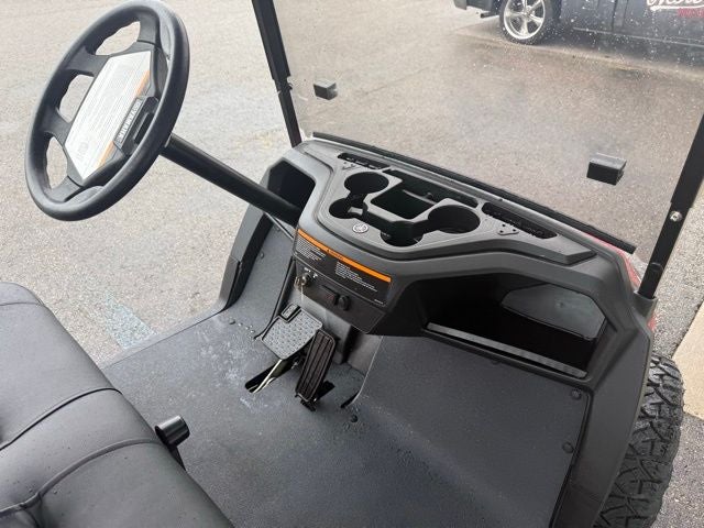 2022 Yamaha Golf Cart GAS LIFTED